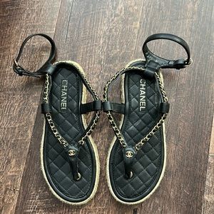 Chanel chain detail espadrille style black / gold sandals 35 36 36.5